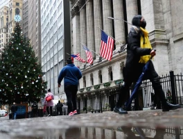 Nasdaq's 7-Month Win Streak Ending: What's Really Going On (Traders Brace for Impact)