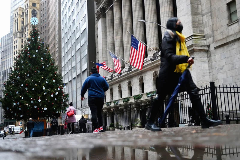 Nasdaq's 7-Month Win Streak Ending: What's Really Going On (Traders Brace for Impact)